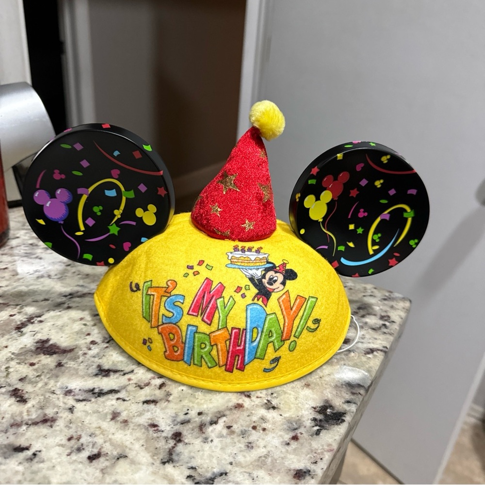 Disney confetti birthday hat